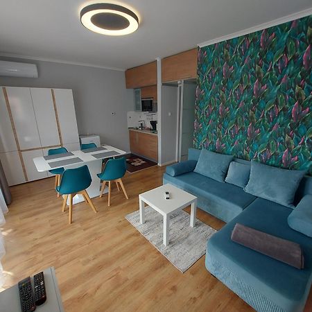 Cafe Relax Apartments Heviz Exterior foto