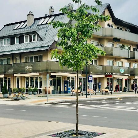 Cafe Relax Apartments Heviz Exterior foto