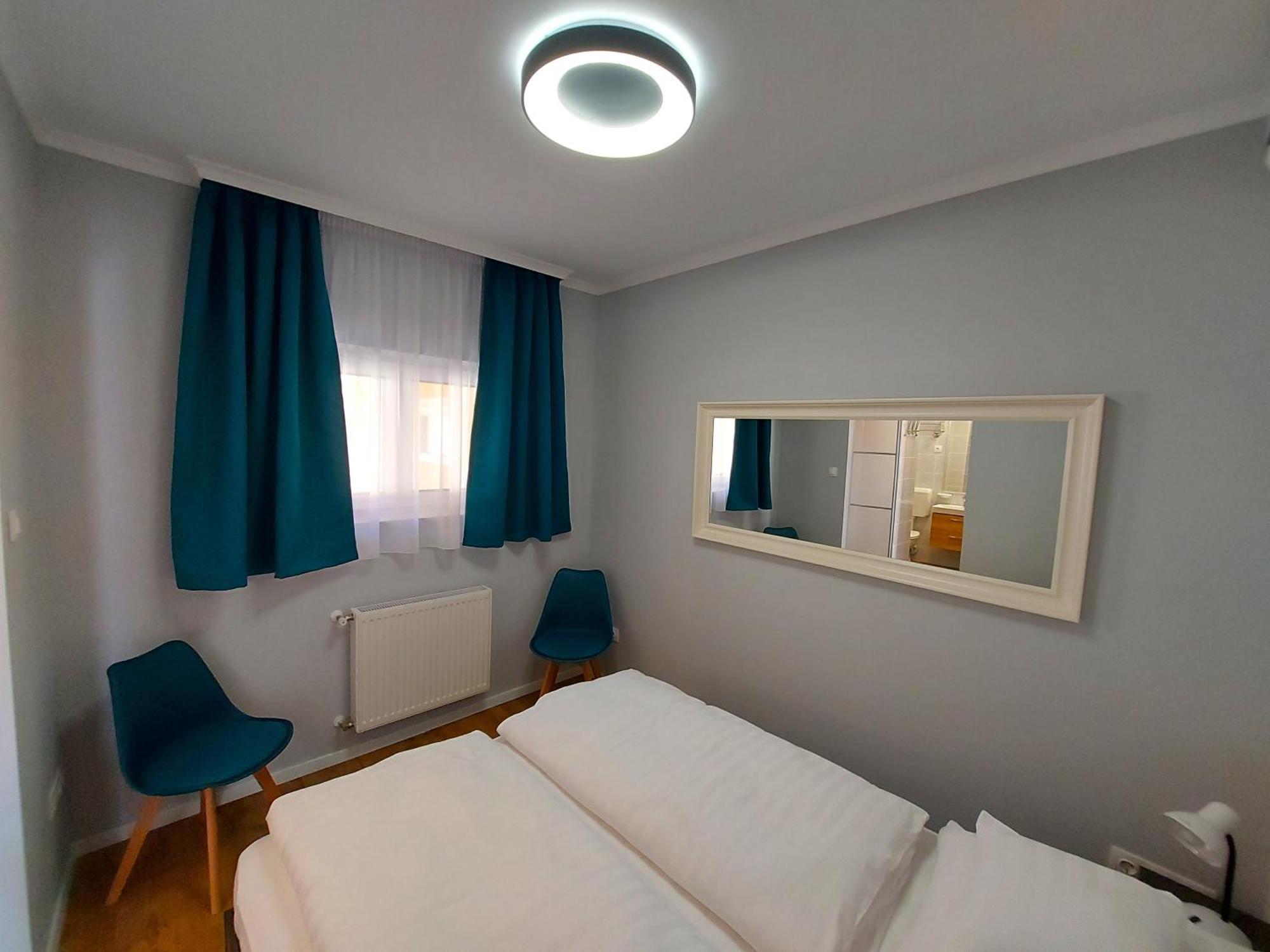 Cafe Relax Apartments Heviz Exterior foto