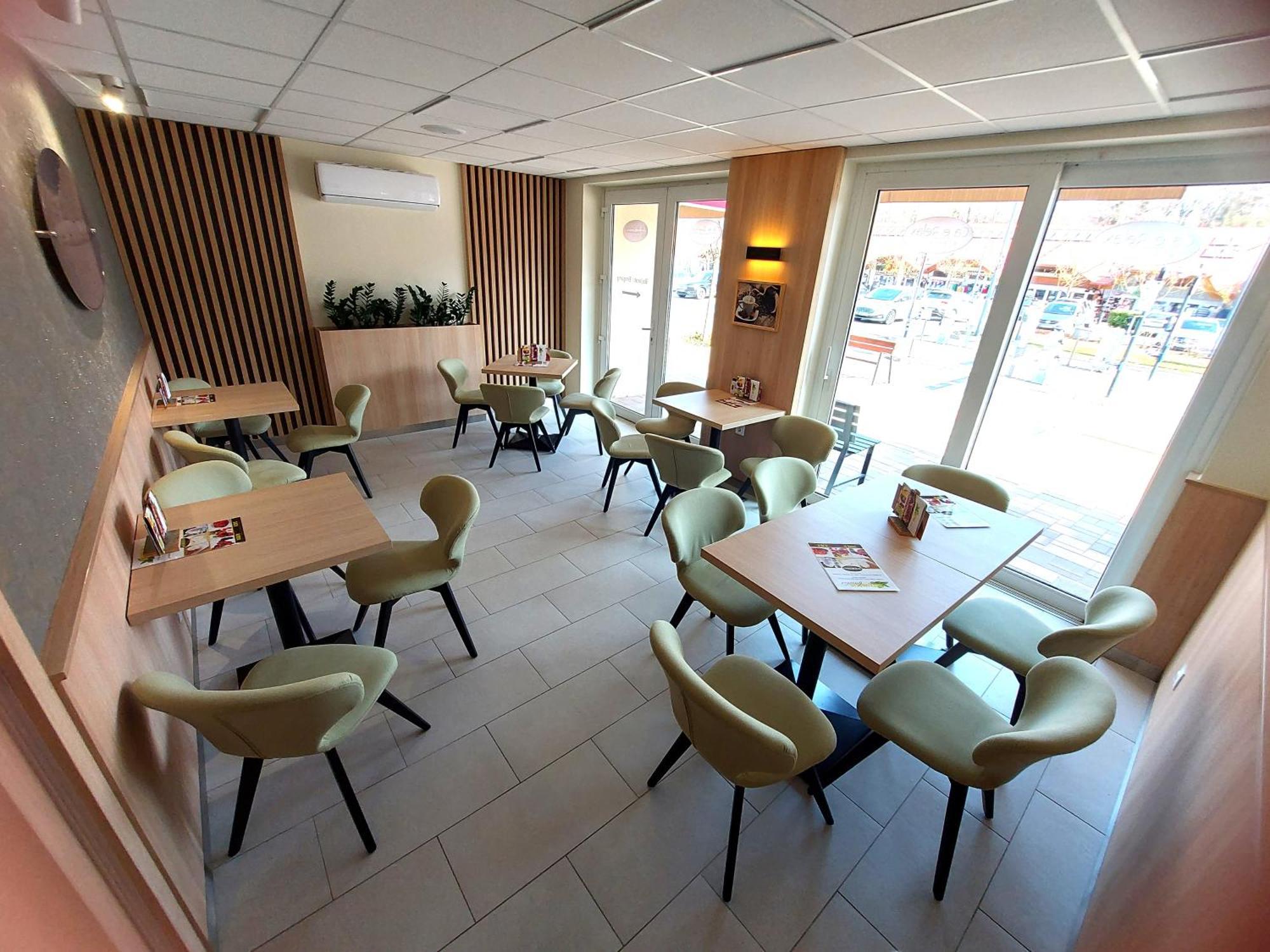Cafe Relax Apartments Heviz Exterior foto