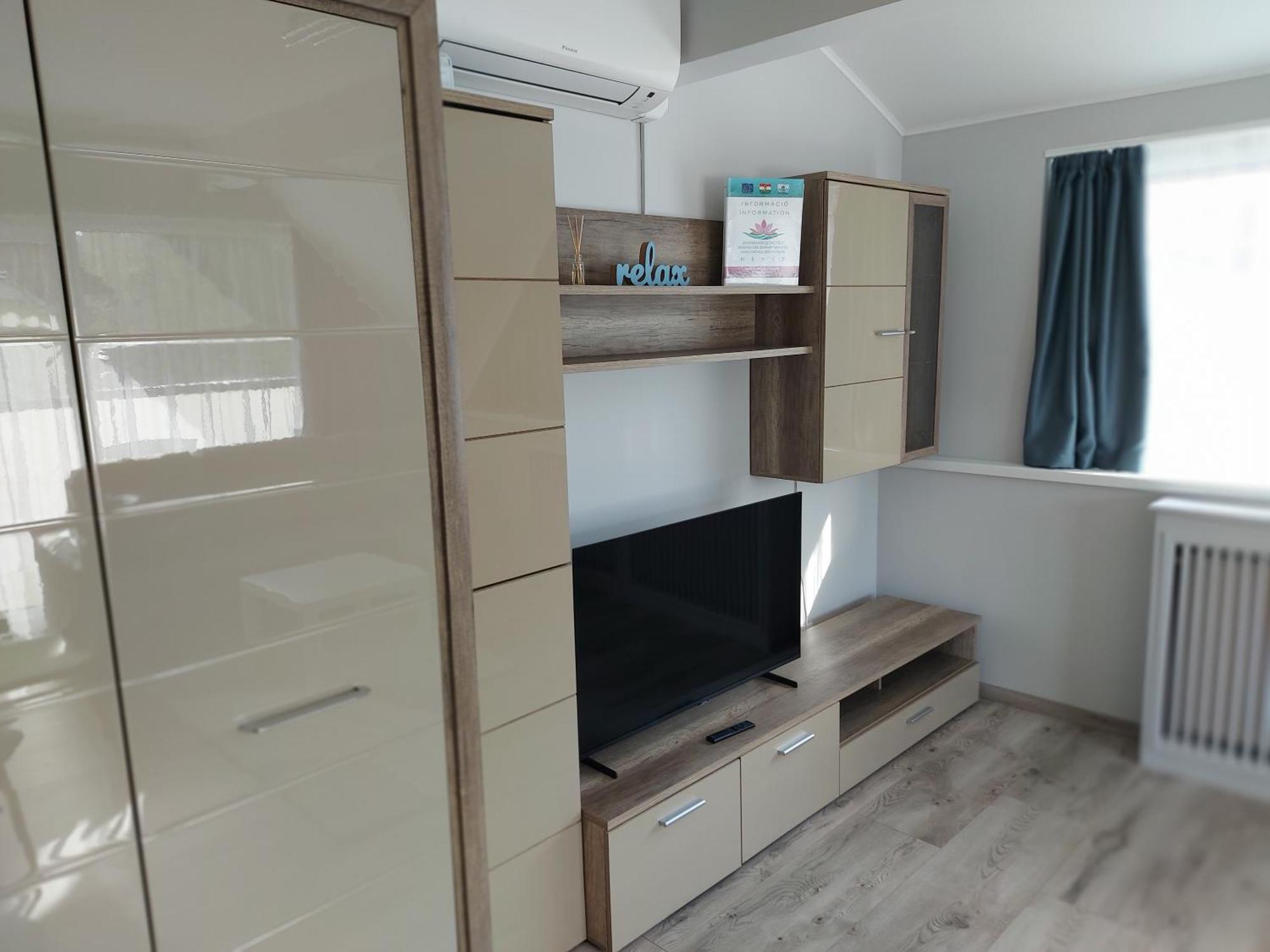 Cafe Relax Apartments Heviz Exterior foto